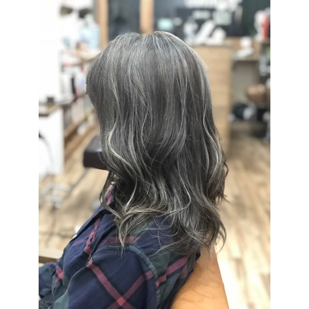 コントラスト３dハイライト Hair Studio Romeo ロメオ のヘアスタイル 美容院 美容室を予約するなら楽天ビューティ