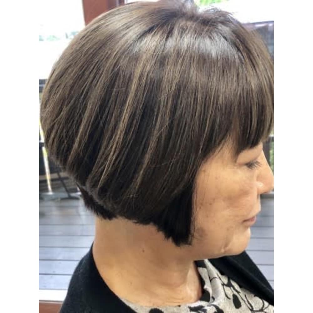 グラボブとハイライト Comfort By Emu International コンフォート バイ エムインターナショナル カスカベ のヘアスタイル 美容院 美容室を予約するなら楽天ビューティ