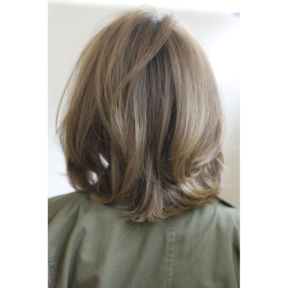 大人かわいいワンレンレイヤー大人ボブ厚めバング3dカラー Maria By Afloat マリアバイアフロート のヘアスタイル 美容院 美容室を予約するなら楽天ビューティ