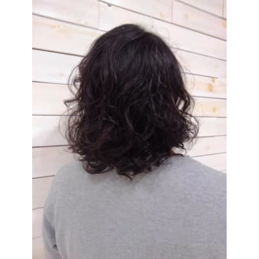 メンズ ロン毛パーマ Luck 辻堂 ラックツジドウ のヘアスタイル 美容院 美容室を予約するなら楽天ビューティ