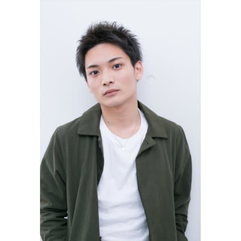 メンズ耳だしショート Hair Designing Comme Matisse ヘアー デザイニング コム マティス のヘアスタイル 美容院 美容室を予約するなら楽天ビューティ