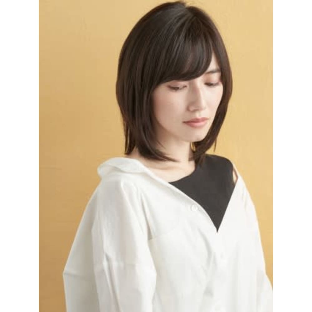 流れる前髪とひし形シルエットのミディアムヘア Minx 原宿店 ミンクス ハラジュクテン のヘアスタイル 美容院 美容室を予約するなら楽天ビューティ 流れる前髪とひし形シルエットのミディアムヘア Minx 原宿店 ミンクス ハラジュクテン のヘアスタイル 美容院 美容室を予約するなら楽天ビューティ