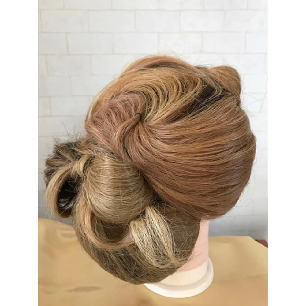 着物用ネープシニヨン リボン付き Mystere Restaresta ミステール リスタリスタ のヘアスタイル 美容院 美容室を予約するなら楽天ビューティ