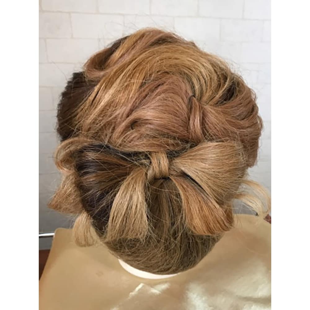 着物用ネープシニヨン リボン付き Mystere Restaresta ミステール リスタリスタ のヘアスタイル 美容院 美容室を予約するなら楽天ビューティ