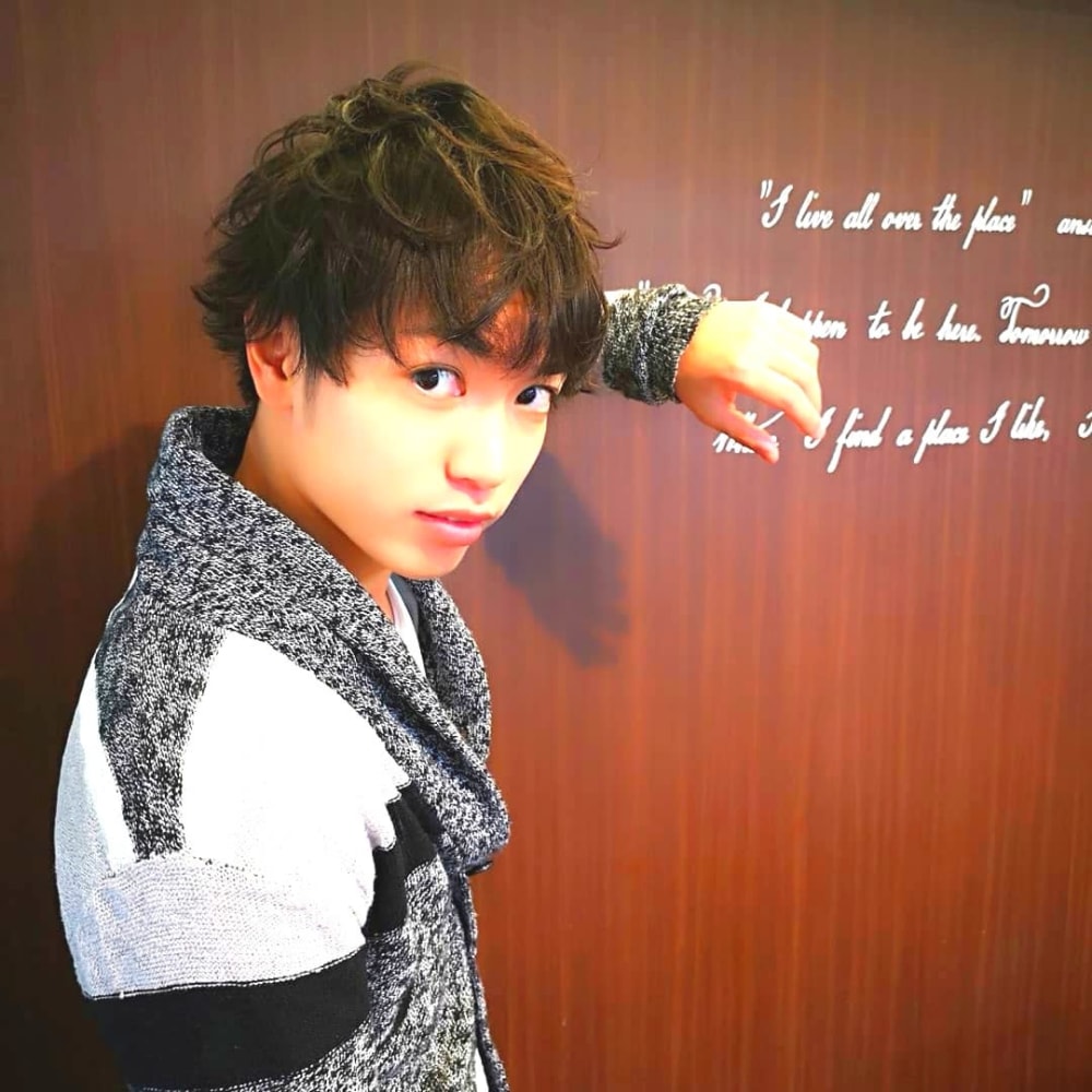 シースルーマッシュ メンズ専門サロン Jade With Akros ジェイド ウィズ アクロス のヘアスタイル 美容院 美容室を予約するなら楽天ビューティ