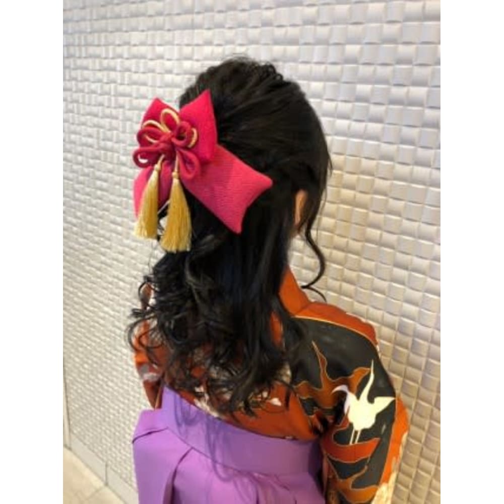 卒業式 袴 髪型 ハーフアップ