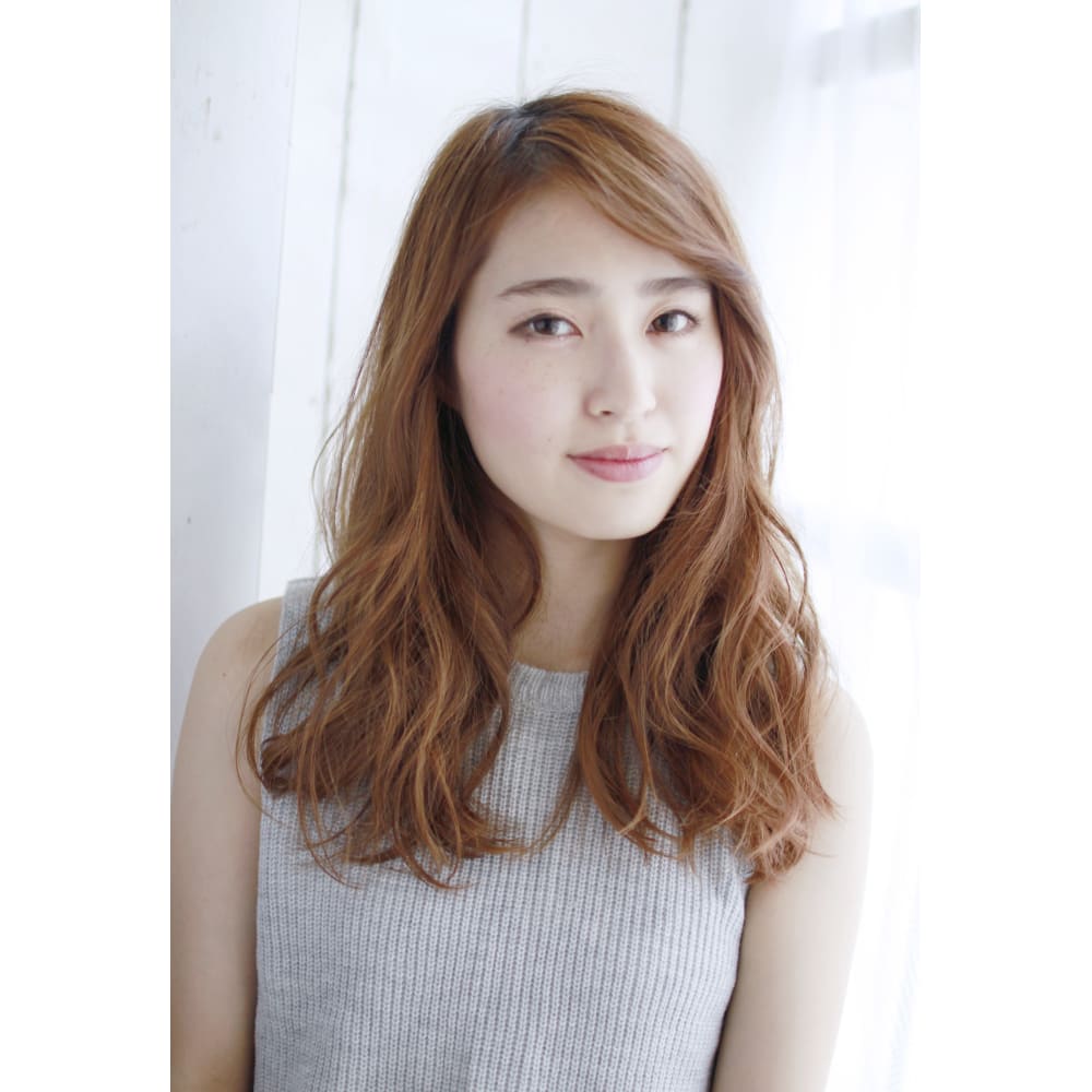 Aラインロングヘアースタイル Amour稲田堤 アムール イナダヅツミ のヘアスタイル 美容院 美容室を予約するなら楽天ビューティ