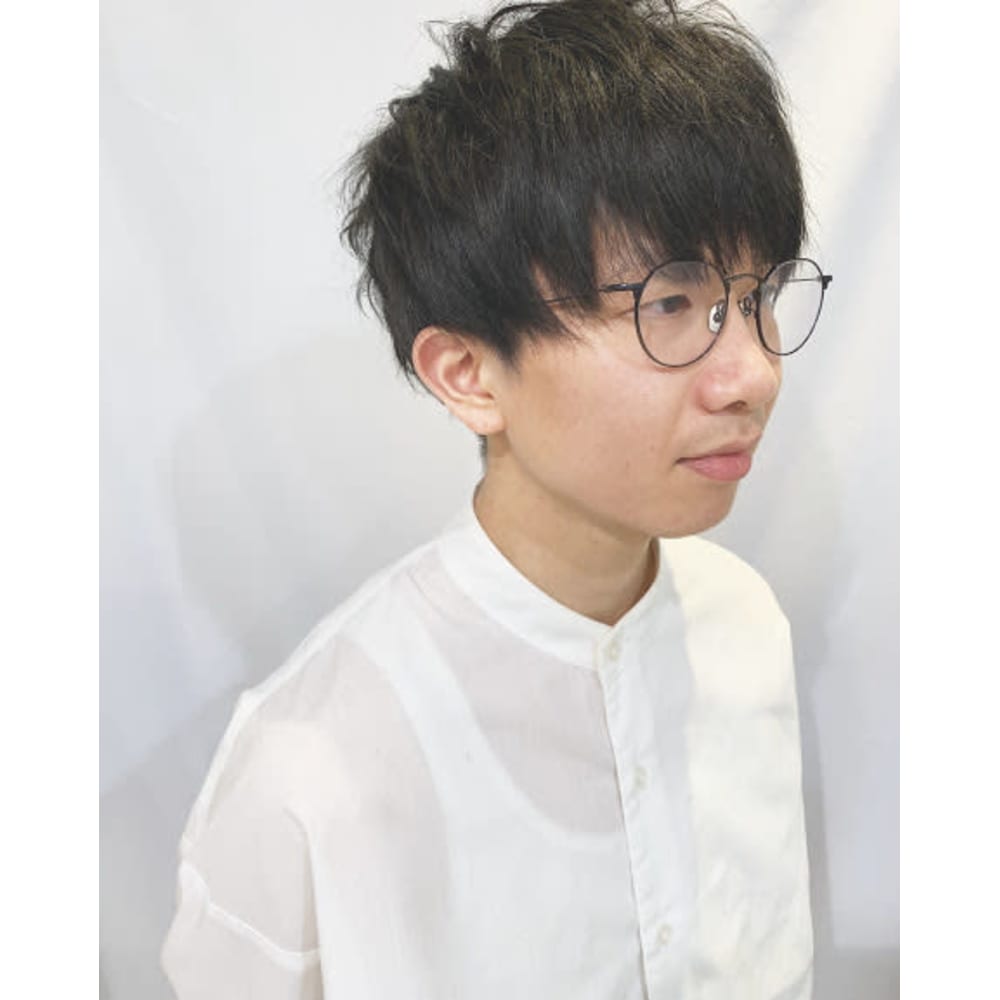 重め刈り上げマッシュ E M A Assort イーエムエーアソート のヘアスタイル 美容院 美容室を予約するなら楽天ビューティ