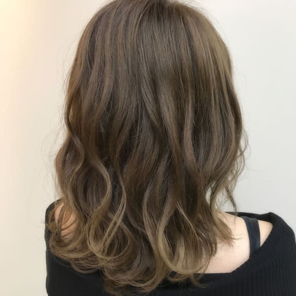 シフォンブランジュカラー E M A Assort イーエムエーアソート のヘアスタイル 美容院 美容室を予約するなら楽天ビューティ