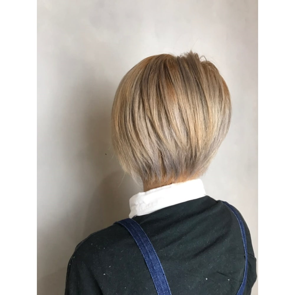 マーメイドアッシュ 丸みショート 前下がりボブ Brocante Luxbeブロカントラックスビー立川北口店 ブロカントラックスビータチカワキタグチテン のヘアスタイル 美容院 美容室を予約するなら楽天ビューティ