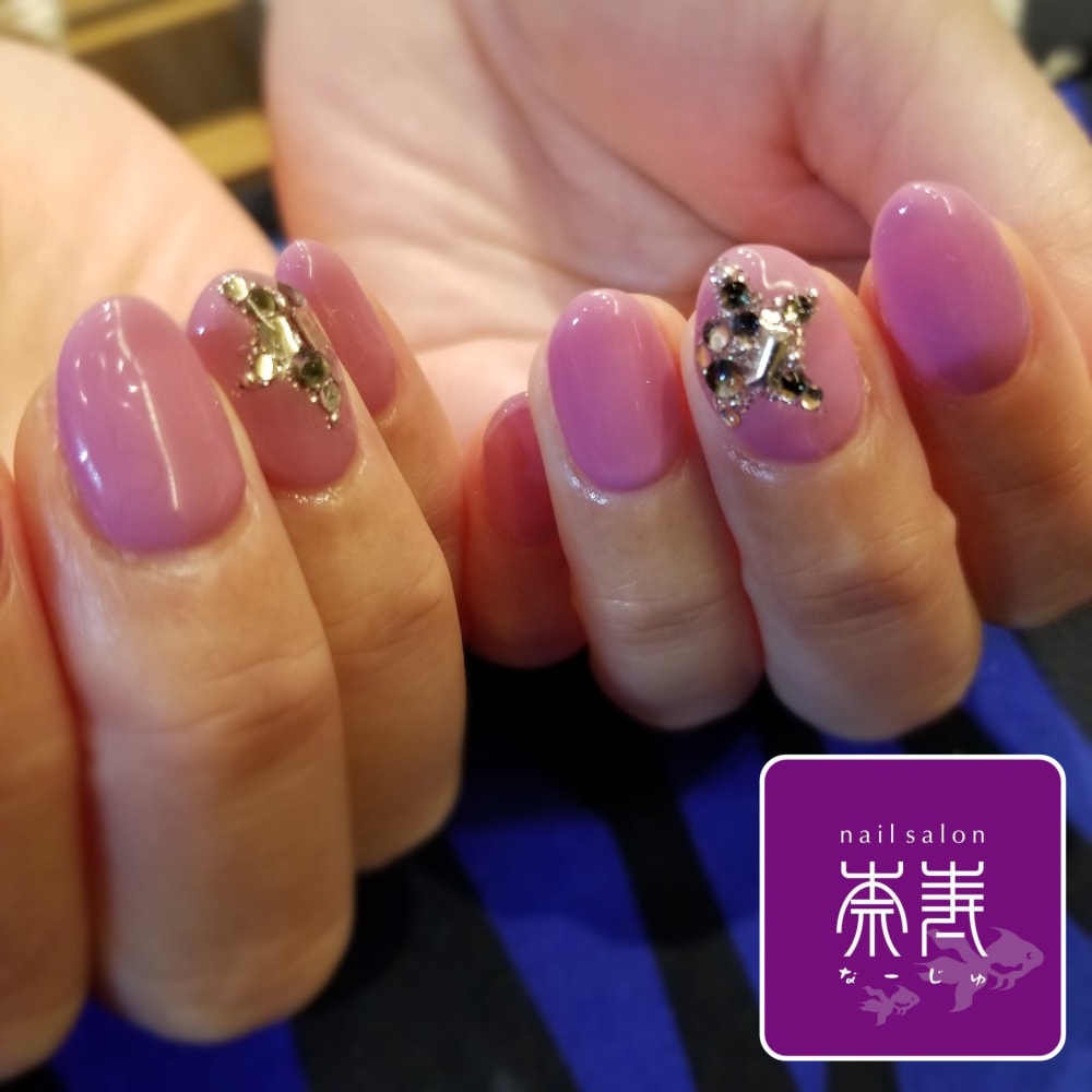 星のワンポイントアート 奈寿 ナージュ のネイルデザイン ネイル まつげサロンを予約するなら楽天ビューティ 星のワンポイントアート 奈寿 ナージュ のネイルデザイン ネイル まつげサロンを予約するなら楽天ビューティ