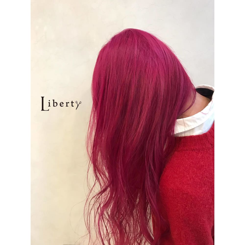 Liberty 派手髪クレイジーピンク Liberty リバティ のヘアスタイル 美容院 美容室を予約するなら楽天ビューティ