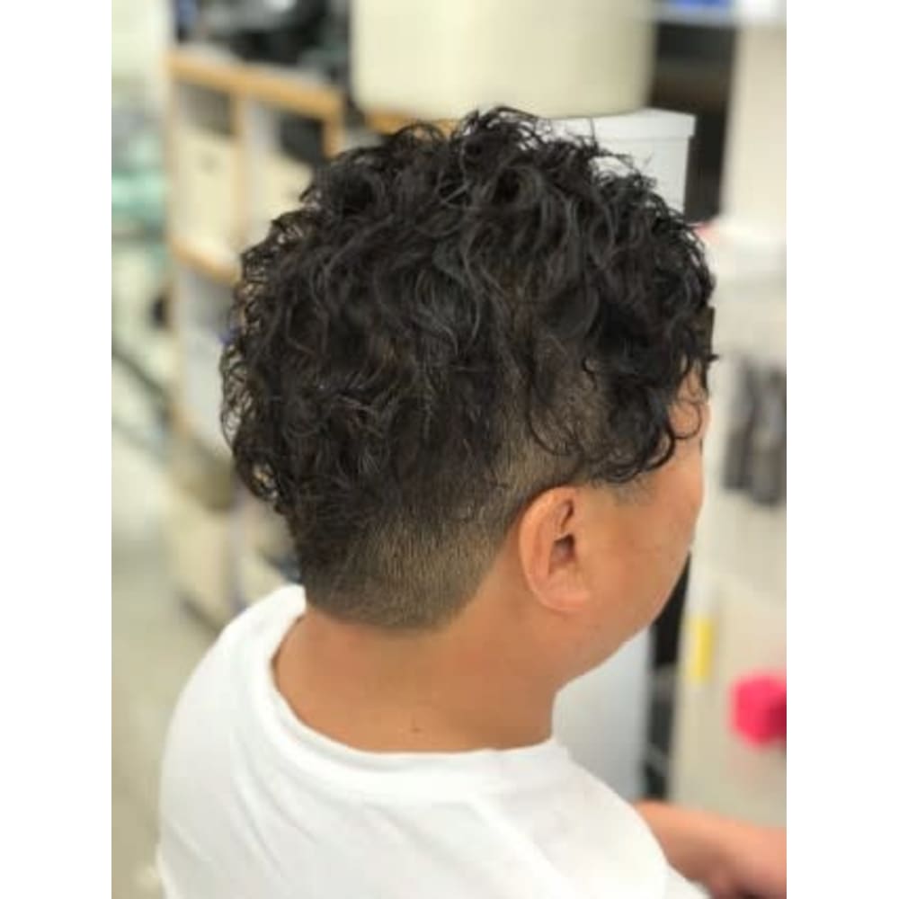 個性派 刈り上げメンズカット Quatro クアトロ 青葉台店 クアトロ