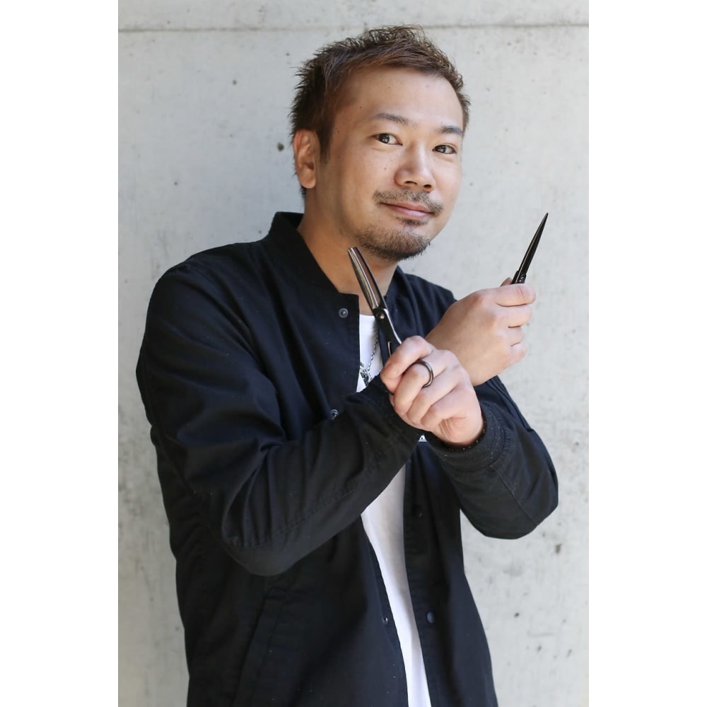 生田 隆二 Hair Make Avalon 橋本店 ヘア メイク アヴァロン ハシモトテン のスタッフ 美容院 美容室 を予約するなら楽天ビューティ 生田 隆二 Hair Make Avalon 橋本店 ヘア メイク アヴァロン ハシモトテン のスタッフ 美容院 美容室 を予約するなら楽天ビューティ