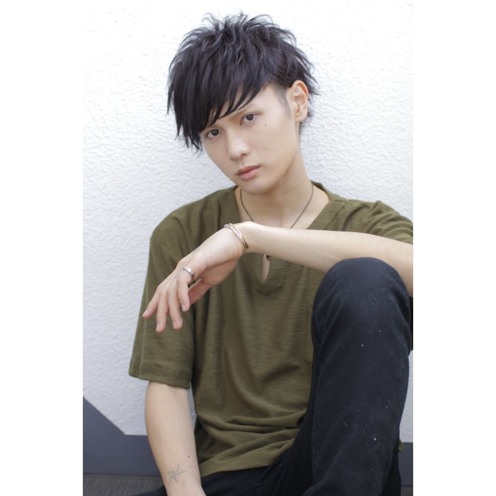 刈り上げ無造作マット グランジ束感ショートツーブロック Allys Shibuya アリーズ シブヤ のヘアスタイル 美容院 美容室を予約するなら楽天ビューティ