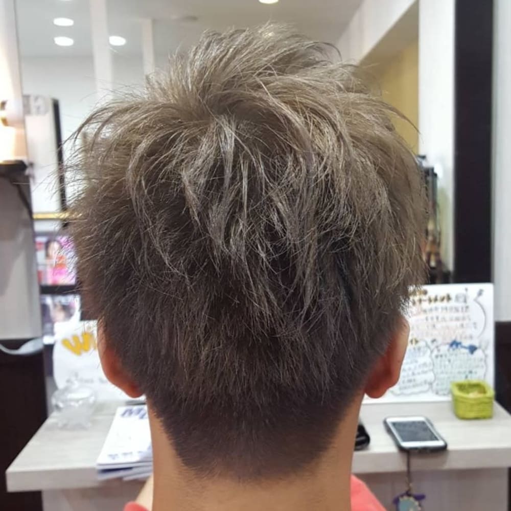 グレージュポイントメッシュ vivid ya ビビッド ルーア のヘアスタイル 美容院 美容室を予約するなら楽天ビューティ