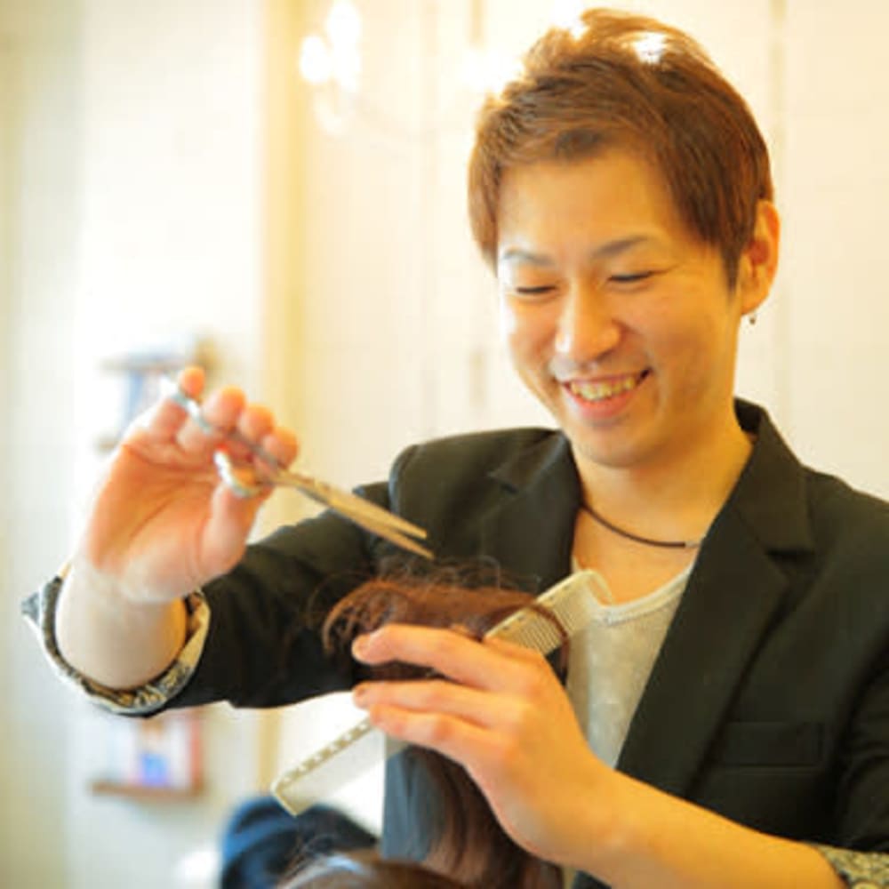 山口 孝之 Chou Chou Couleur シュシュクルール のスタッフ 美容院 美容室を予約するなら楽天ビューティ 山口 孝之 Chou Chou Couleur シュシュクルール のスタッフ 美容院 美容室を予約するなら楽天ビューティ