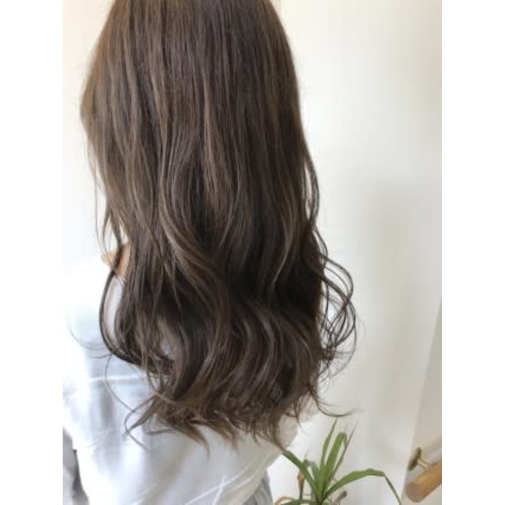 Craft やわらか アディクシー スモーキートパーズ Hair Design Craft ヘアデザインクラフト のヘアスタイル 美容院 美容室を予約するなら楽天ビューティ