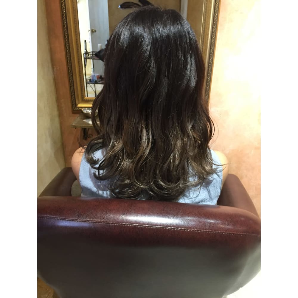 モード 深み 透明感 グレージュ Umm ウム のヘアスタイル 美容院 美容室を予約するなら楽天ビューティ モード 深み 透明感 グレージュ Umm ウム のヘアスタイル 美容院 美容室を予約するなら楽天ビューティ
