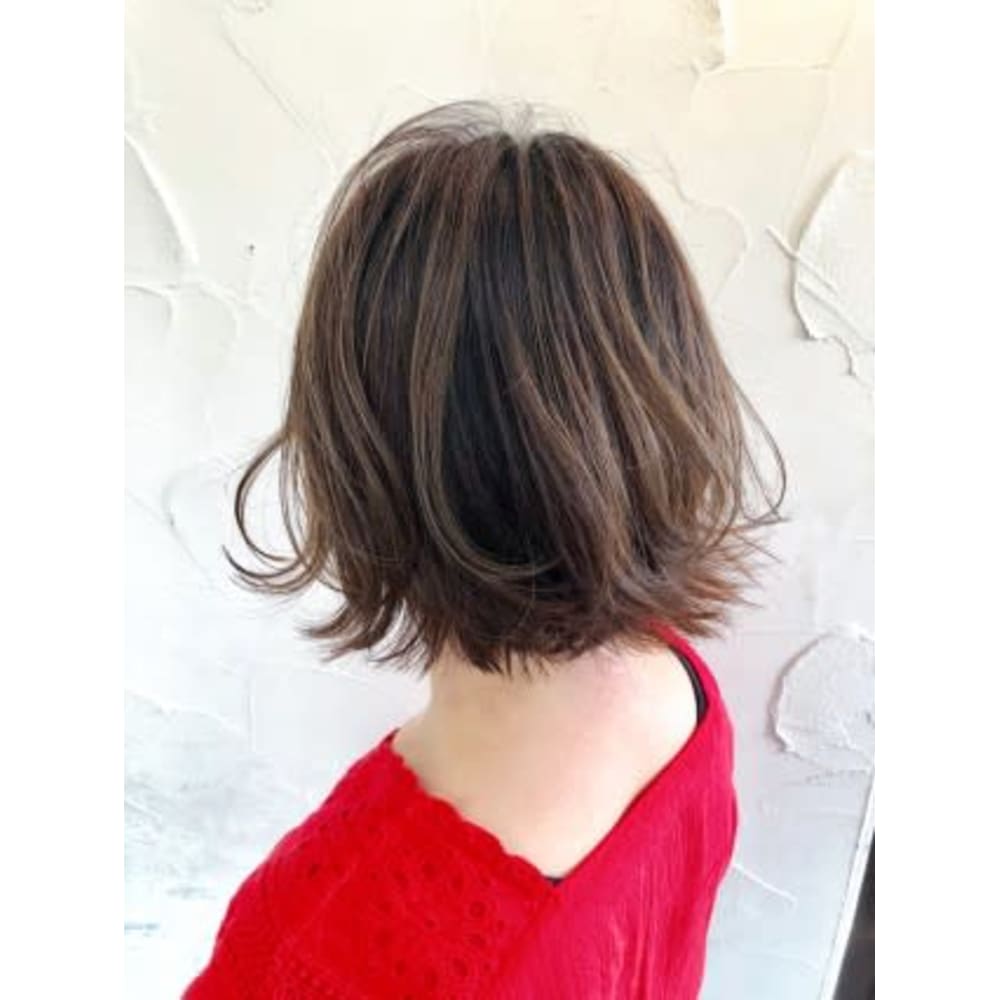 151e 戸塚 ハイライト プラチナベージュ 151e イチゴーイチ のヘアスタイル 美容院 美容室を予約するなら楽天ビューティ