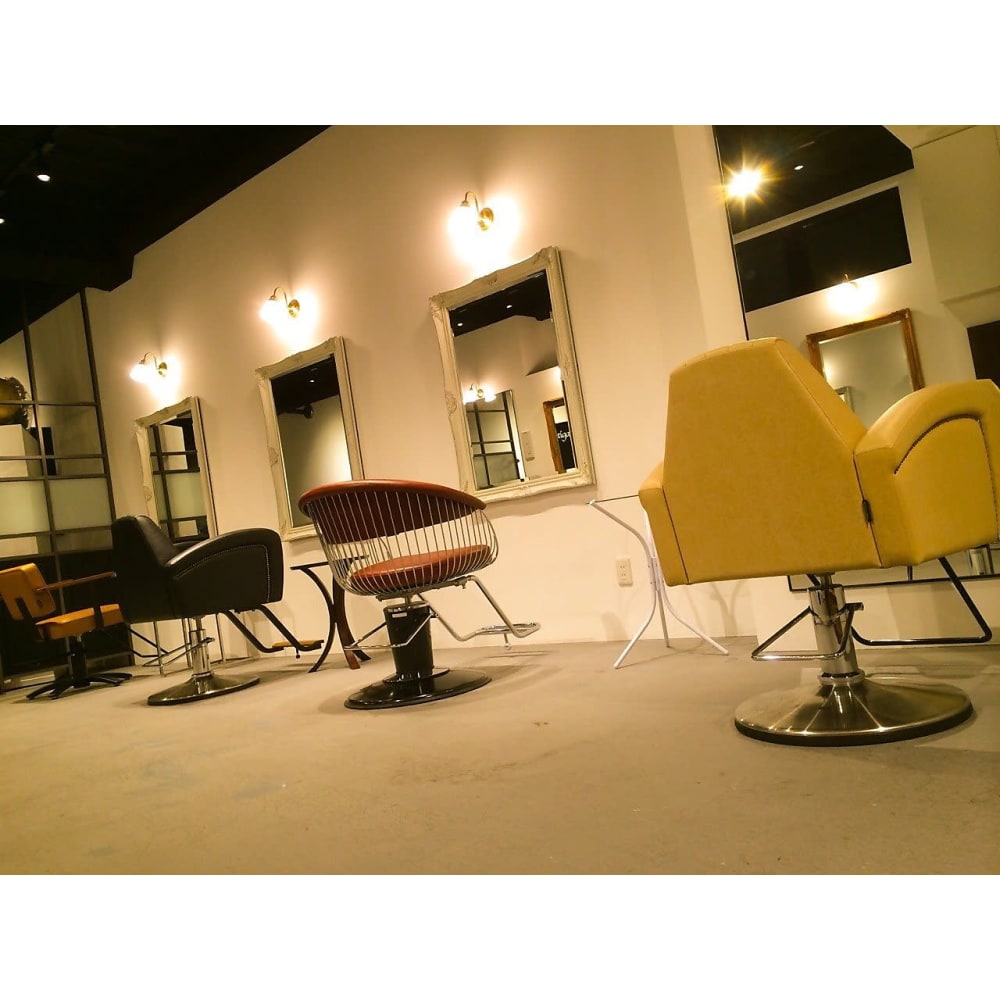 Antiga Vi アンティガシス の予約 サロン情報 美容院 美容室を予約するなら楽天ビューティ