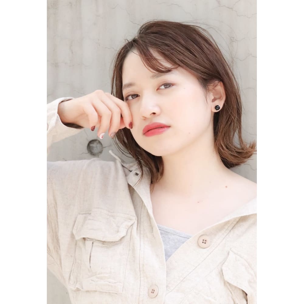 ウェットミディ Antiga Vi アンティガシス のヘアスタイル 美容院 美容室を予約するなら楽天ビューティ