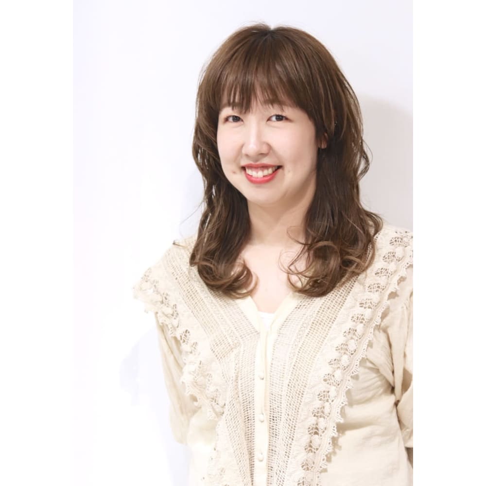 川鍋 幸江 Antiga Vi アンティガシス のスタッフ 美容院 美容室を予約するなら楽天ビューティ