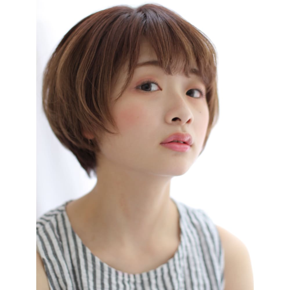 アッシュカラー エッジショートボブ Albero アルベロ のヘア