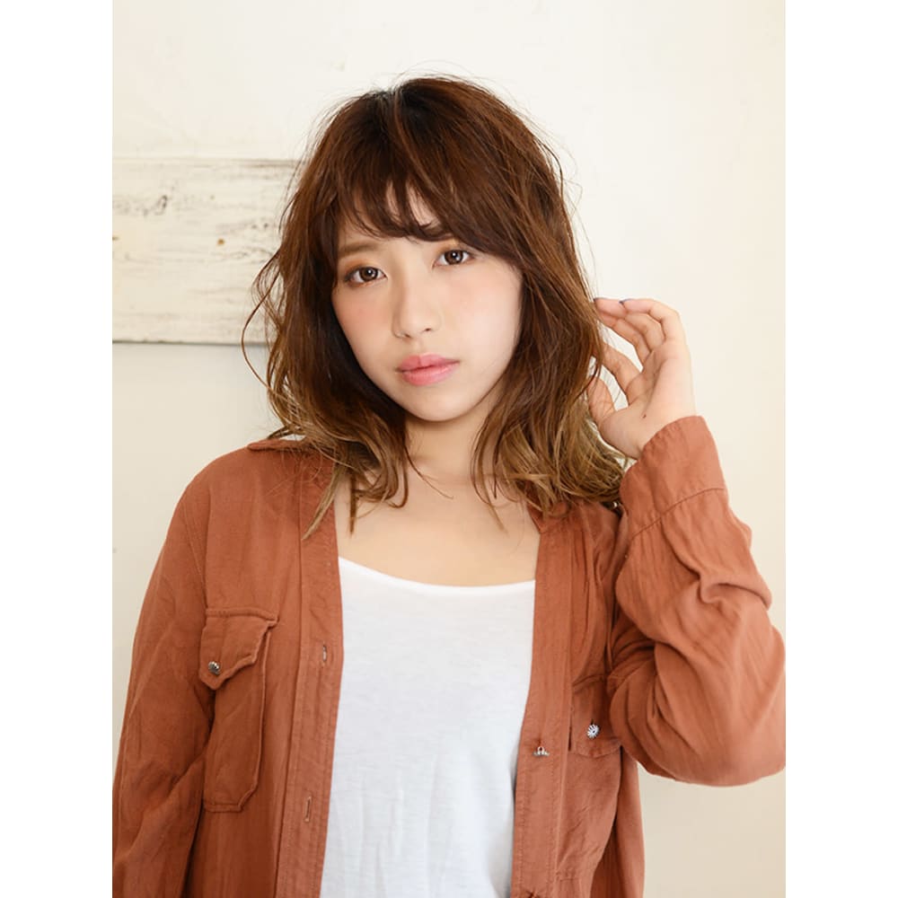 デジタルパーマで秋のトレンドミディスタイル Hair Make Earth 八潮店 ヘアメイクアースヤシオテン のヘアスタイル 美容院 美容室を予約するなら楽天ビューティ