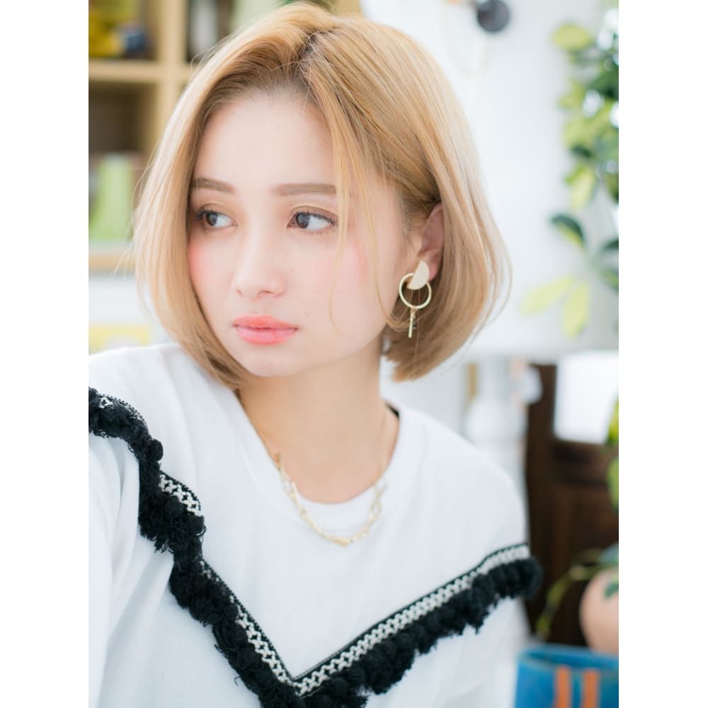 攻め系 ハイトーンカラー ワンレン大人ボブ スマートボブ Cover Hair Bliss 大宮西口店 カバーヘアブリス オオミヤニシグチテン のヘアスタイル 美容院 美容室を予約するなら楽天ビューティ