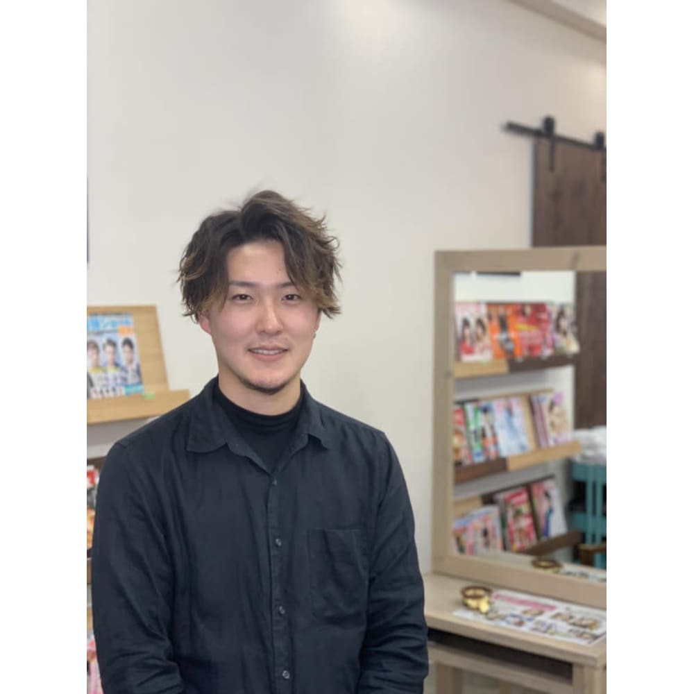 長野 裕介 Hair Make Anyhow 川口東口駅前店 ヘアーアンドメイクエニーハウ カワグチヒガシグチエキマエテン のスタッフ 美容院 美容室を予約するなら楽天ビューティ