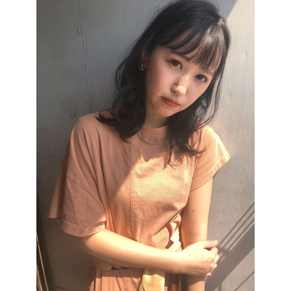 シースルーバング鎖骨ミディ K 5 Alice By Afloat アリスバイアフロート のヘアスタイル 美容院 美容室を予約するなら楽天ビューティ