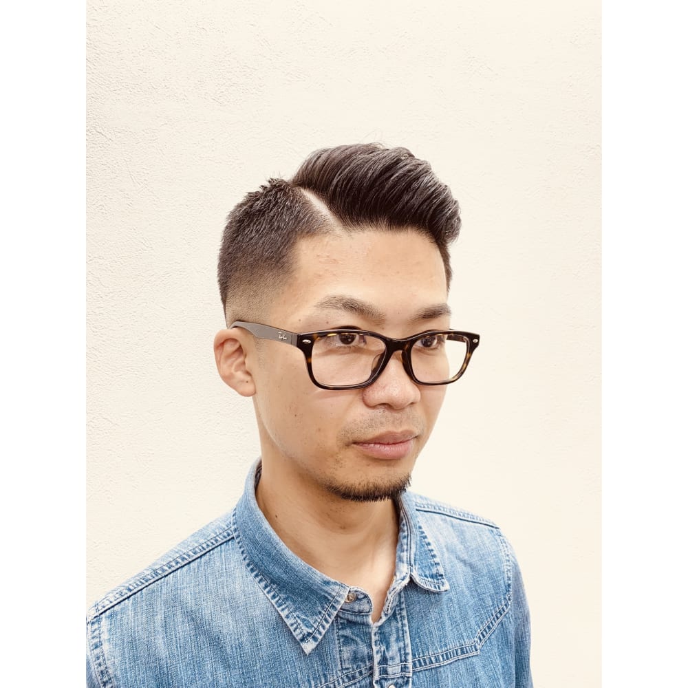 バーバースタイル 0 8ミリからのフェードカット Green The Barber グリーンザバーバー のヘアスタイル 美容院 美容室を予約するなら楽天ビューティ バーバースタイル 0 8ミリからのフェードカット Green The Barber グリーンザバーバー のヘアスタイル 美容院 美容室を予約するなら楽天ビューティ