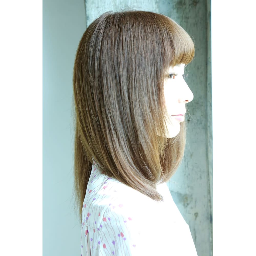 前髪短め光沢ロブスタイル Endoa エンドア のヘアスタイル 美容院 美容室を予約するなら楽天ビューティ 前髪短め光沢ロブスタイル Endoa エンドア のヘアスタイル 美容院 美容室を予約するなら楽天ビューティ