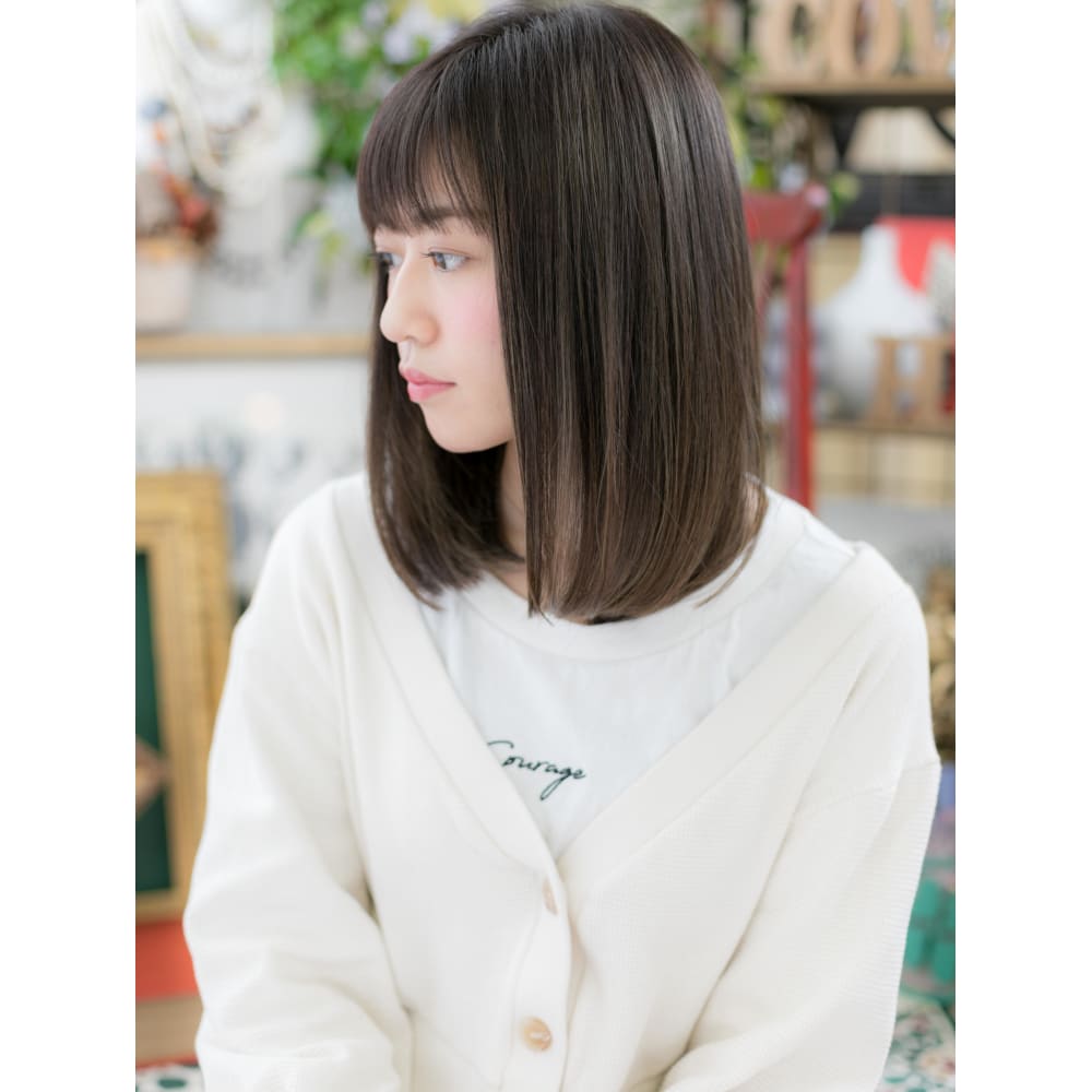 色っぽい 黒髪ワンカール小顔ロブスタイル モテロング Cover Hair Spa Bliss 浦和西口店 カバーヘア アンド スパブリス ウラワニシグチテン のヘアスタイル 美容院 美容室を予約するなら楽天ビューティ