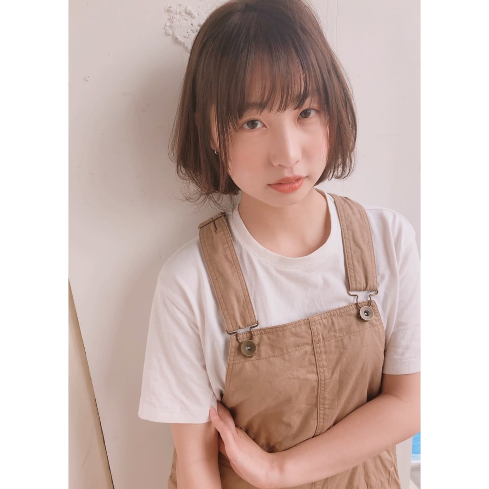 ひし形ショートボブ シースルーバング Y 485 Alice By Afloat アリスバイアフロート のヘアスタイル 美容院 美容室を予約するなら楽天ビューティ