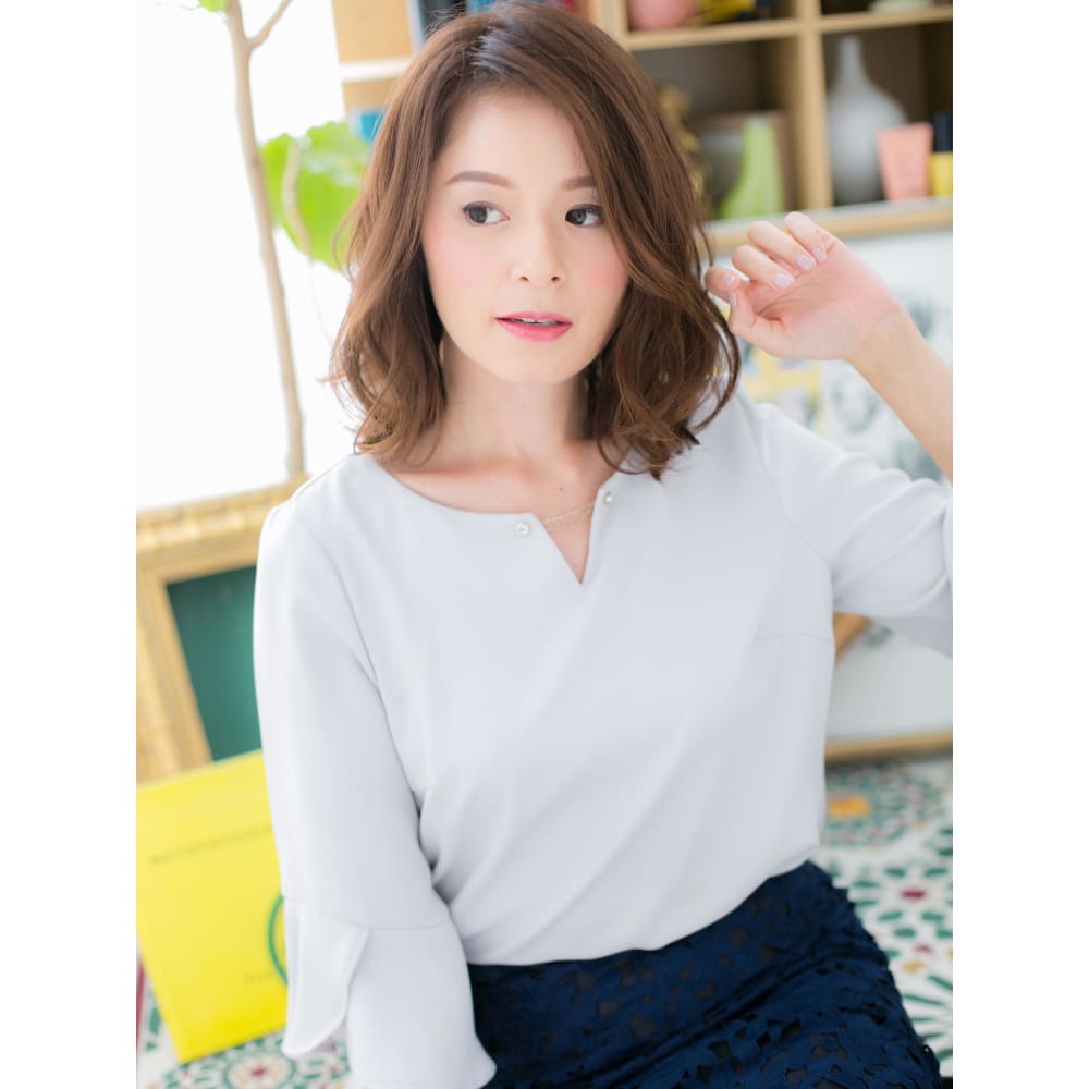 美人顔作る アシンメトリーくせ毛風セミディ リッチウェーブ Cover Hair Bliss 大宮西口店 カバーヘアブリス オオミヤニシグチテン のヘアスタイル 美容院 美容室を予約するなら楽天ビューティ
