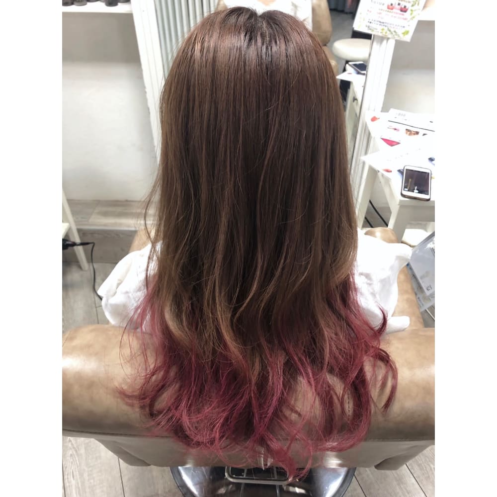 裾カラーピンク 大人かわいい 結婚式 前下がり Float 天神橋 フロートテンジンバシ のヘアスタイル 美容院 美容室を予約するなら楽天ビューティ