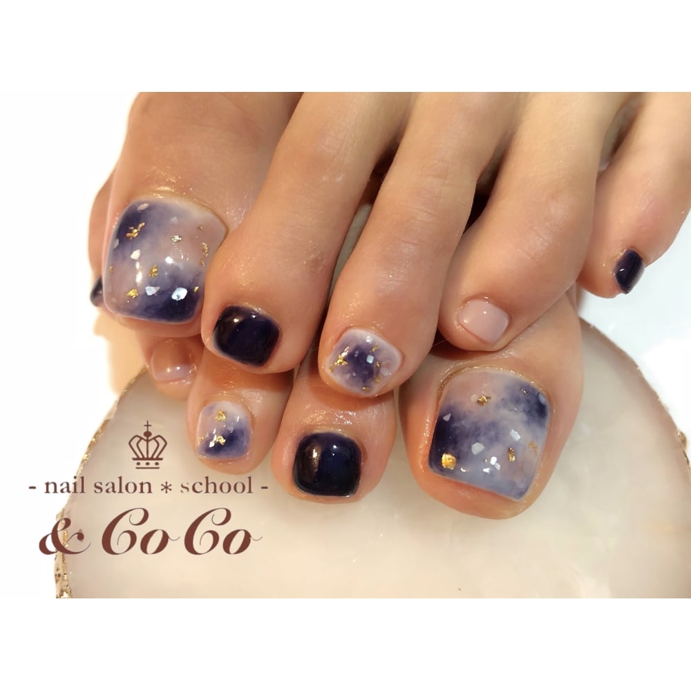 大理石ペディキュア Nailsalon School Coco ネイルサロンスクールアンドココ のネイルデザイン ネイル まつげサロン を予約するなら楽天ビューティ