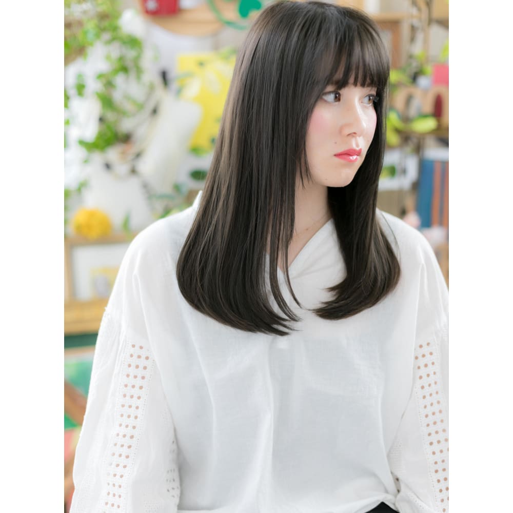 黒髪クールな小顔ワンカールセミロング エレガントロング Cover Hair Bliss 北浦和西口店 カバーヘアブリス キタウラワニシグチテン のヘアスタイル 美容院 美容室を予約するなら楽天ビューティ
