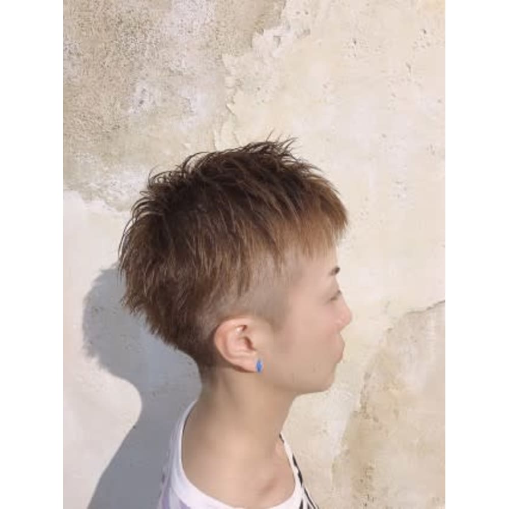 Flor 戸塚 センシュアルベリーショート ハイトーン Flor フロール のヘアスタイル 美容院 美容室を予約するなら楽天ビューティ