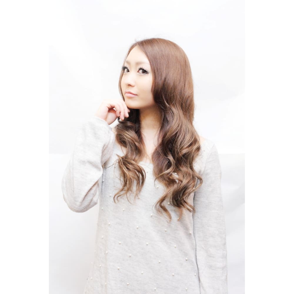 16新style 大人デートにぴったりな巻き髪スタイル Hair Salon M Fe S 池袋 ヘアサロンエムフィスイケブクロ のヘアスタイル 美容院 美容室を予約するなら楽天ビューティ
