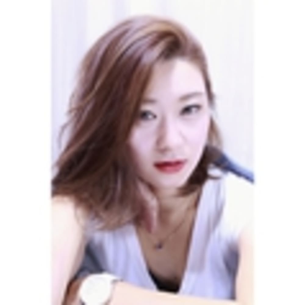 P S発style プラチナアッシュ セミディボブ Hair Salon M Fe S 池袋 ヘアサロンエムフィスイケブクロ のヘアスタイル 美容院 美容室を予約するなら楽天ビューティ