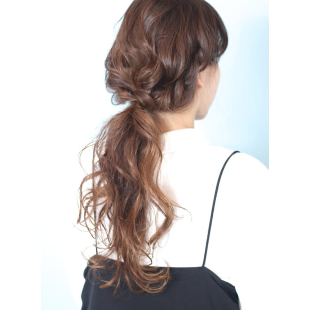 ルーズなパーティーポニーテール Beautrium Ginza ビュートリアム のヘアスタイル 美容院 美容室を予約するなら楽天ビューティ ルーズなパーティーポニーテール Beautrium Ginza ビュートリアム のヘアスタイル 美容院 美容室を予約するなら楽天ビューティ