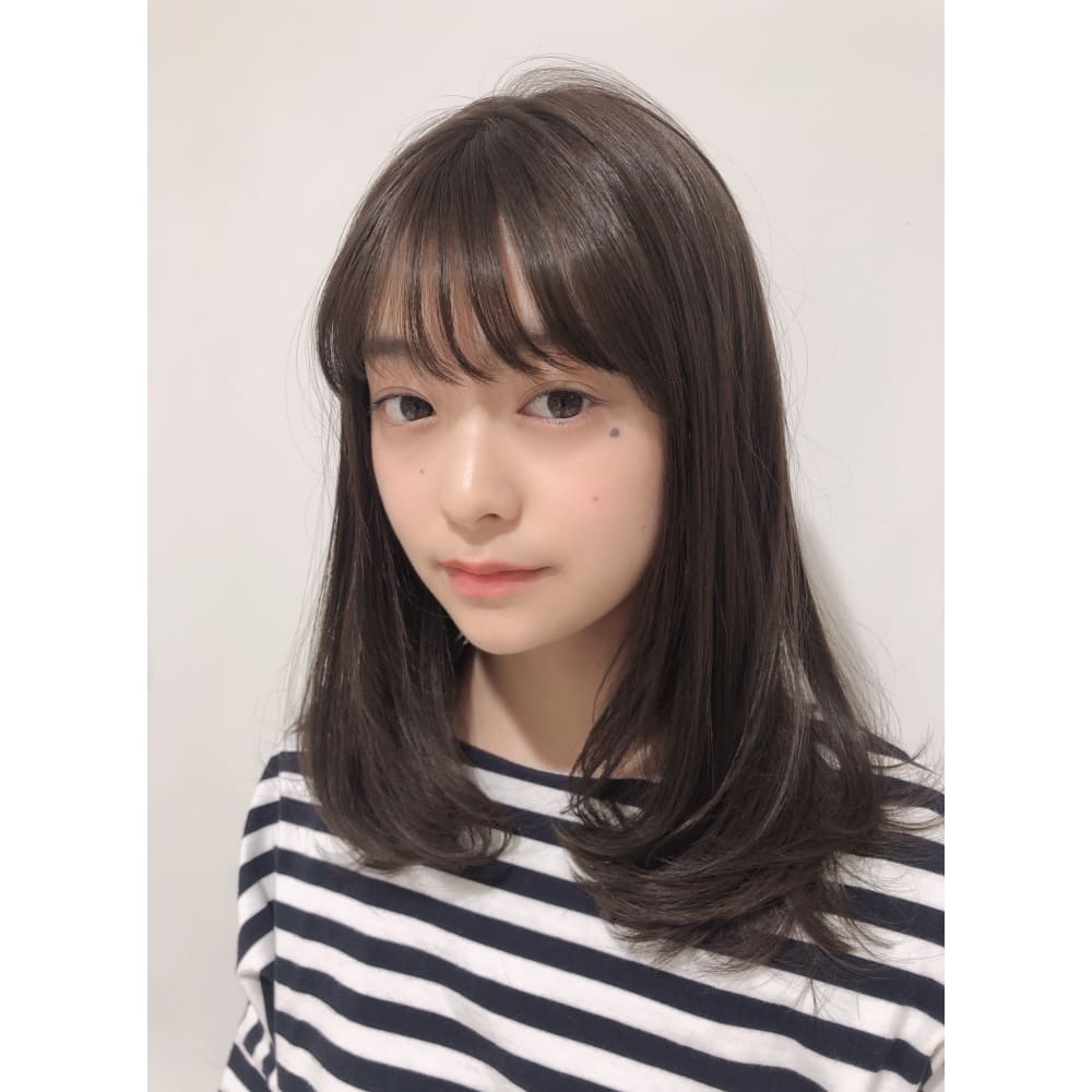 艶髪 ダークグレージュ ローレイヤー Air Aoyama エアーアオヤマ のヘアスタイル 美容院 美容室を予約するなら楽天ビューティ