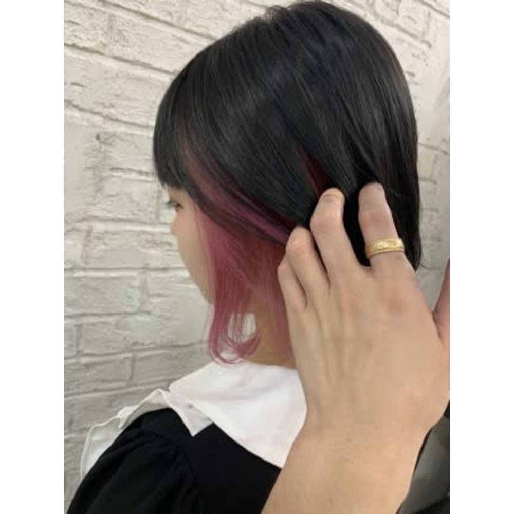 インナーピンク インナーカラー ボブディ 池袋 6037 Prize 池袋西口店 プライズ のヘアスタイル 美容院 美容室を予約するなら楽天ビューティ