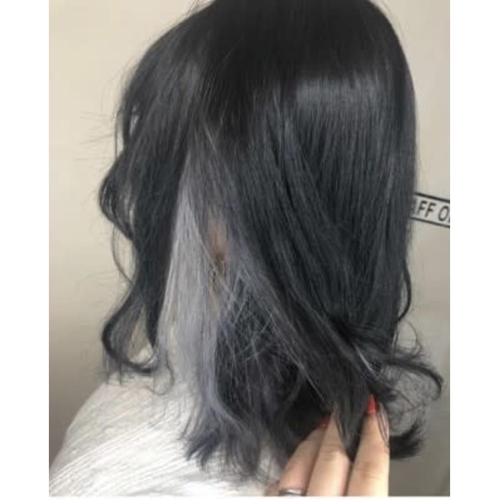 ブルーブラック インナーホワイト Brooch ブローチ のヘアスタイル 美容院 美容室を予約するなら楽天ビューティ ブルーブラック インナーホワイト Brooch ブローチ のヘアスタイル 美容院 美容室を予約するなら楽天ビューティ