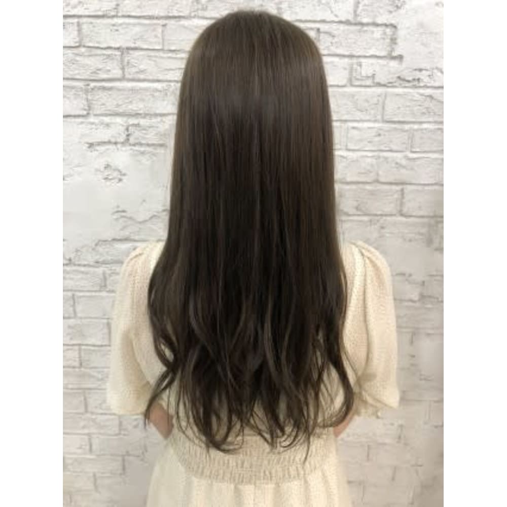ベージュ ダークベージュ ロング 池袋 7010 Prize 池袋西口店 プライズ のヘアスタイル 美容院 美容室を予約するなら楽天ビューティ