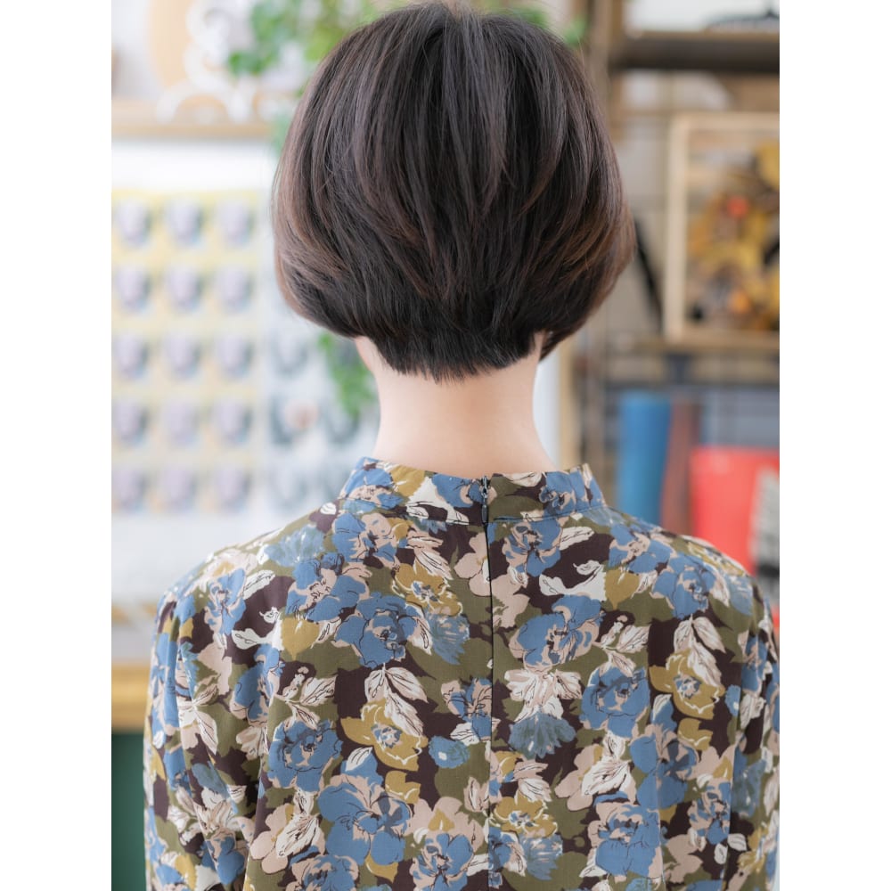 王道 センターパートひし形ショート大人ボブ 似合わせカット Cover Hair Bliss 北浦和西口店 カバーヘアブリス キタウラワニシグチテン のヘアスタイル 美容院 美容室を予約するなら楽天ビューティ