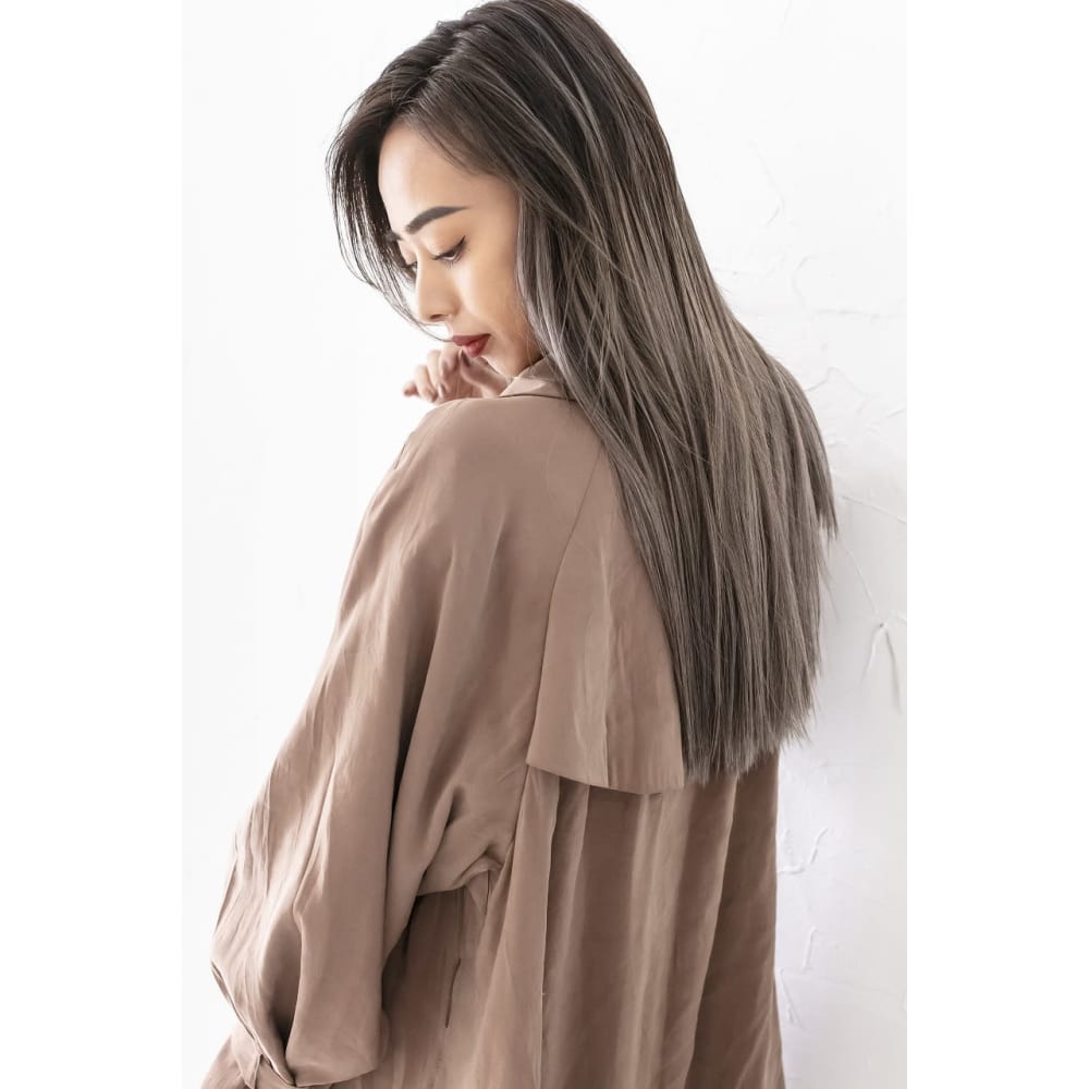 エクステグラデーションカラーハイトーンホワイトグレージュ Prize 池袋西口店 プライズ のヘアスタイル 美容院 美容室を予約するなら楽天ビューティ